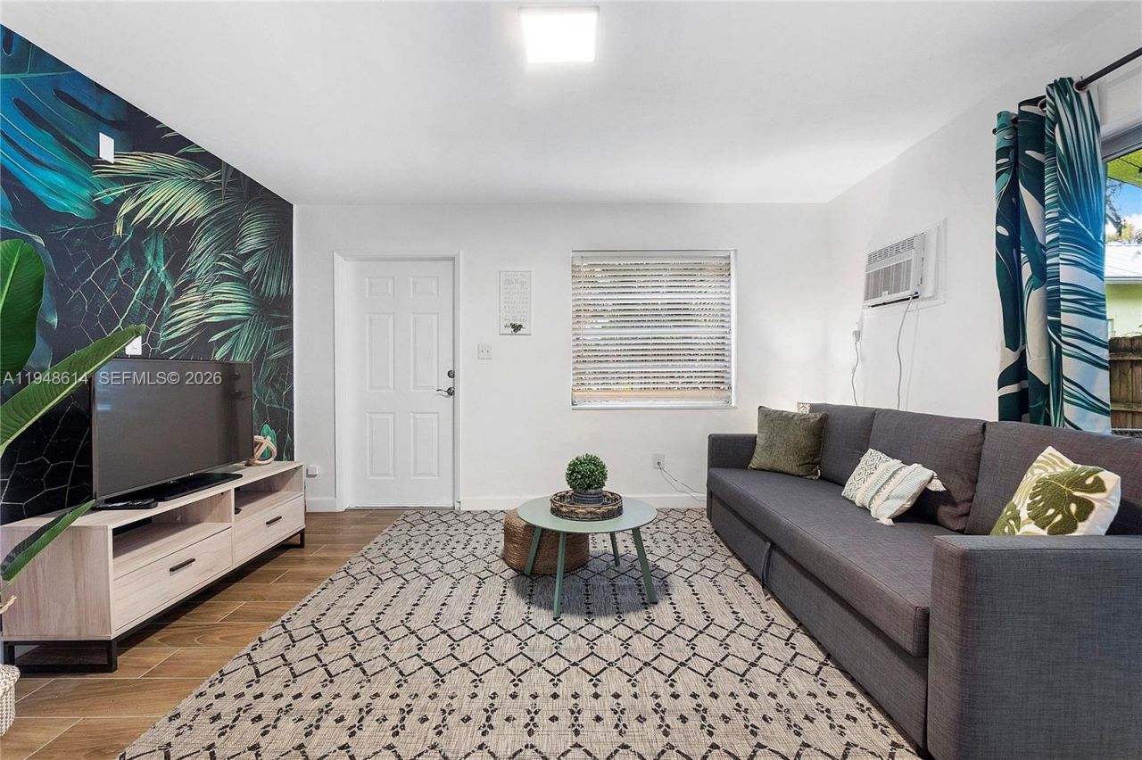 1730 NE 7th St , Unit 1-5, Fort Lauderdale, FL 33304 Photo