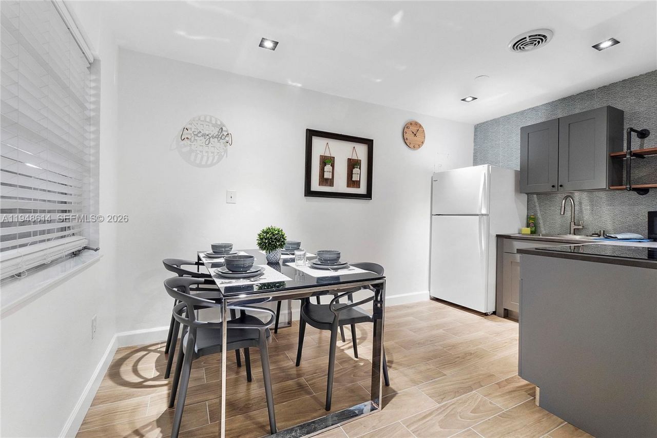 1730 NE 7th St , Unit 1-5, Fort Lauderdale, FL 33304 Photo