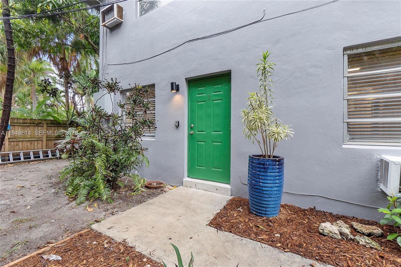 1730 NE 7th St , Unit 1-5, Fort Lauderdale, FL 33304 Photo