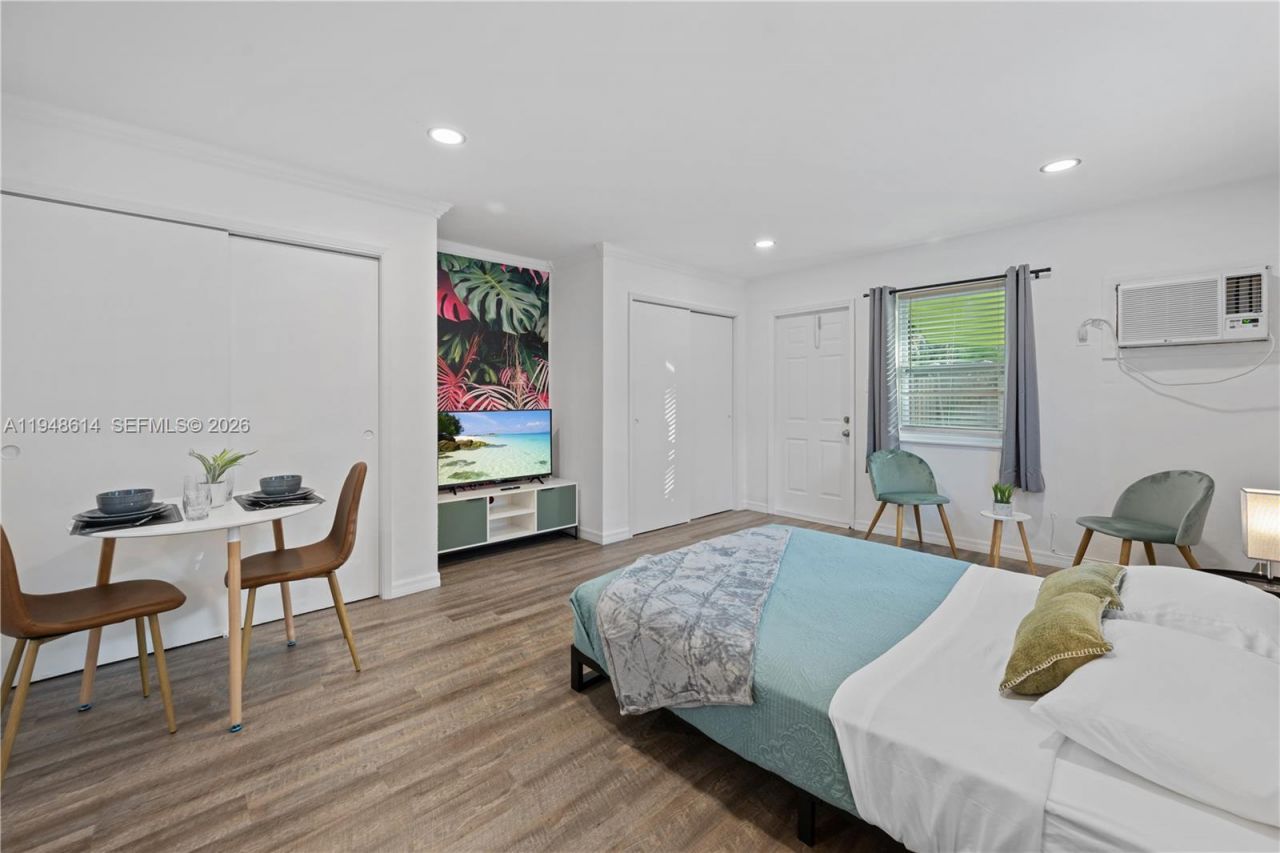 1730 NE 7th St , Unit 1-5, Fort Lauderdale, FL 33304 Photo