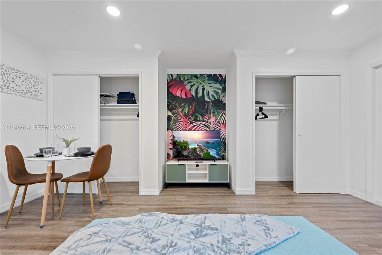 1730 NE 7th St , Unit 1-5, Fort Lauderdale, FL 33304 Photo