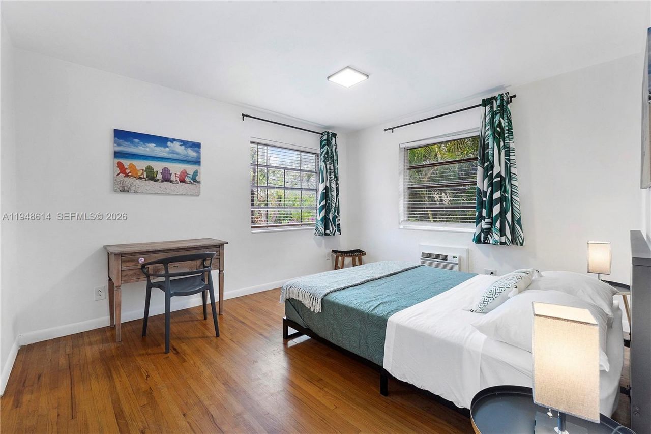 1730 NE 7th St , Unit 1-5, Fort Lauderdale, FL 33304 Photo