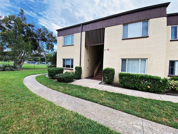 617 N KEENE ROAD, Unit Q9, CLEARWATER, FL 33755