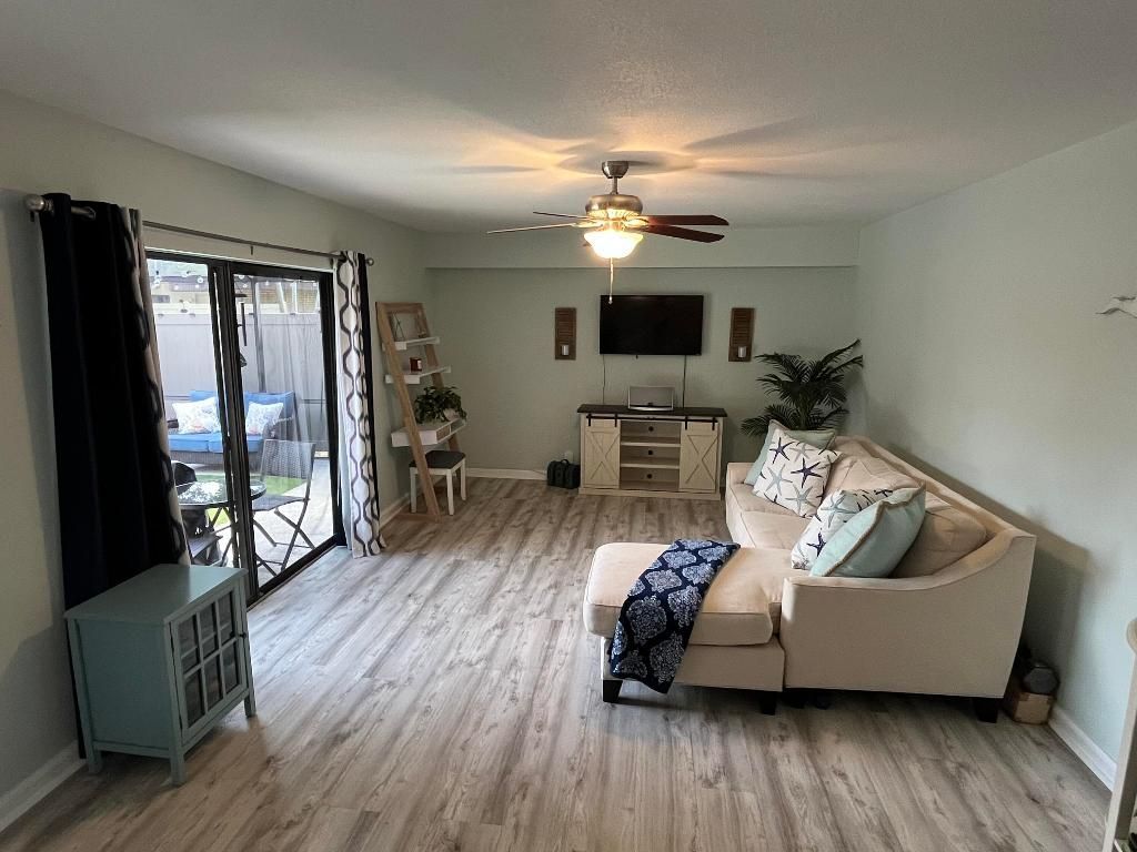 7510 75th Way, West Palm Beach, FL 33407 Photo