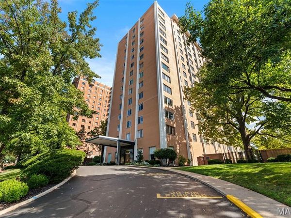 900 S Hanley Road, Unit 7E, Clayton, MO 63105