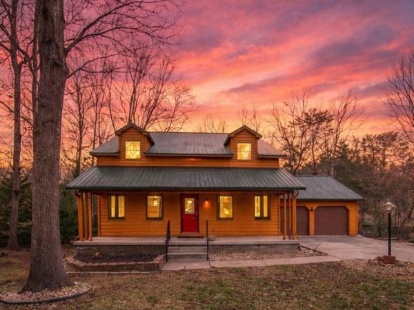 126 Claremont Rd, Oak Ridge, TN 37830