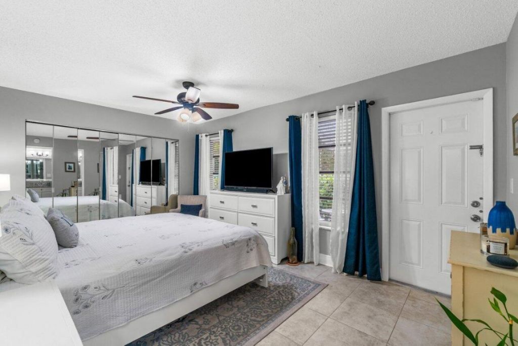 4935 NW 2nd Street, Unit A, Delray Beach, FL 33445 Photo