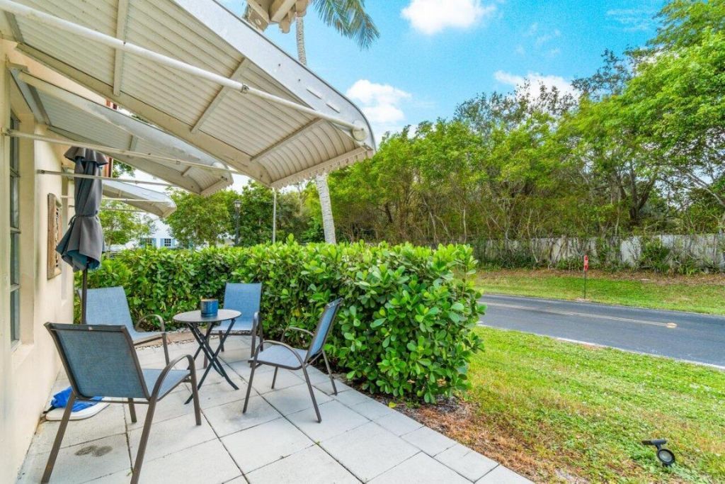 4935 NW 2nd Street, Unit A, Delray Beach, FL 33445 Photo