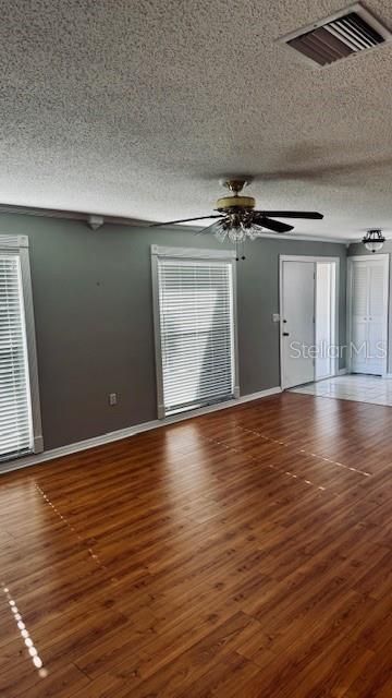 4577 Great Lakes Drive S, Clearwater, FL 33762 Photo