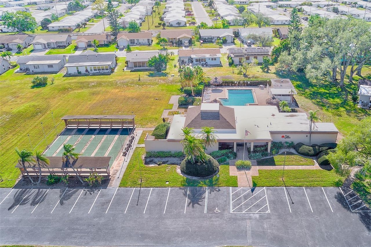 4577 Great Lakes Drive S, Clearwater, FL 33762 Photo