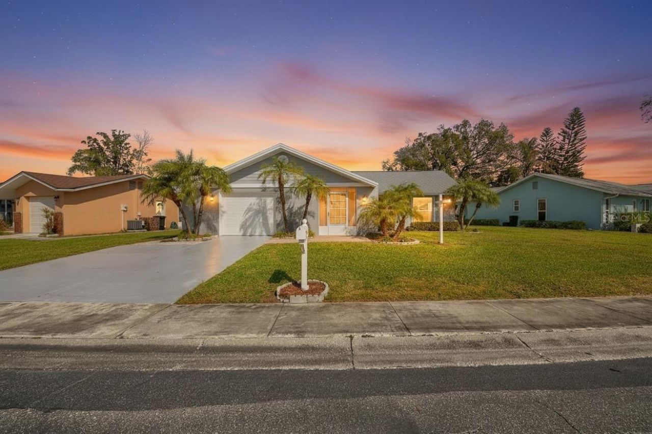 4577 Great Lakes Drive S, Clearwater, FL 33762 Photo