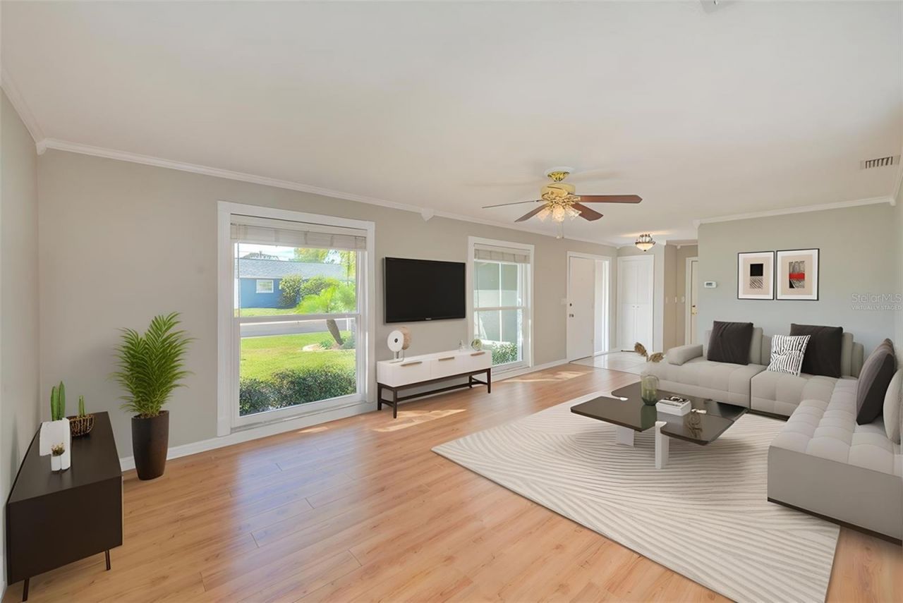 4577 Great Lakes Drive S, Clearwater, FL 33762 Photo