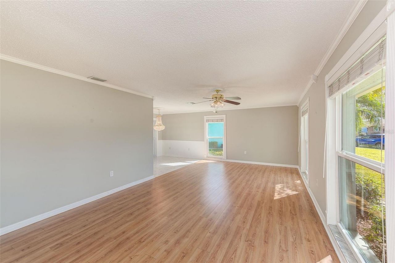 4577 Great Lakes Drive S, Clearwater, FL 33762 Photo