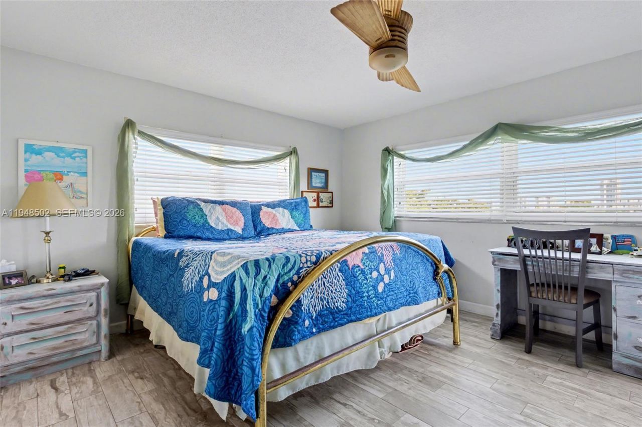 700 NE 14th Ave, Unit 501, Hallandale Beach, FL 33009 Photo