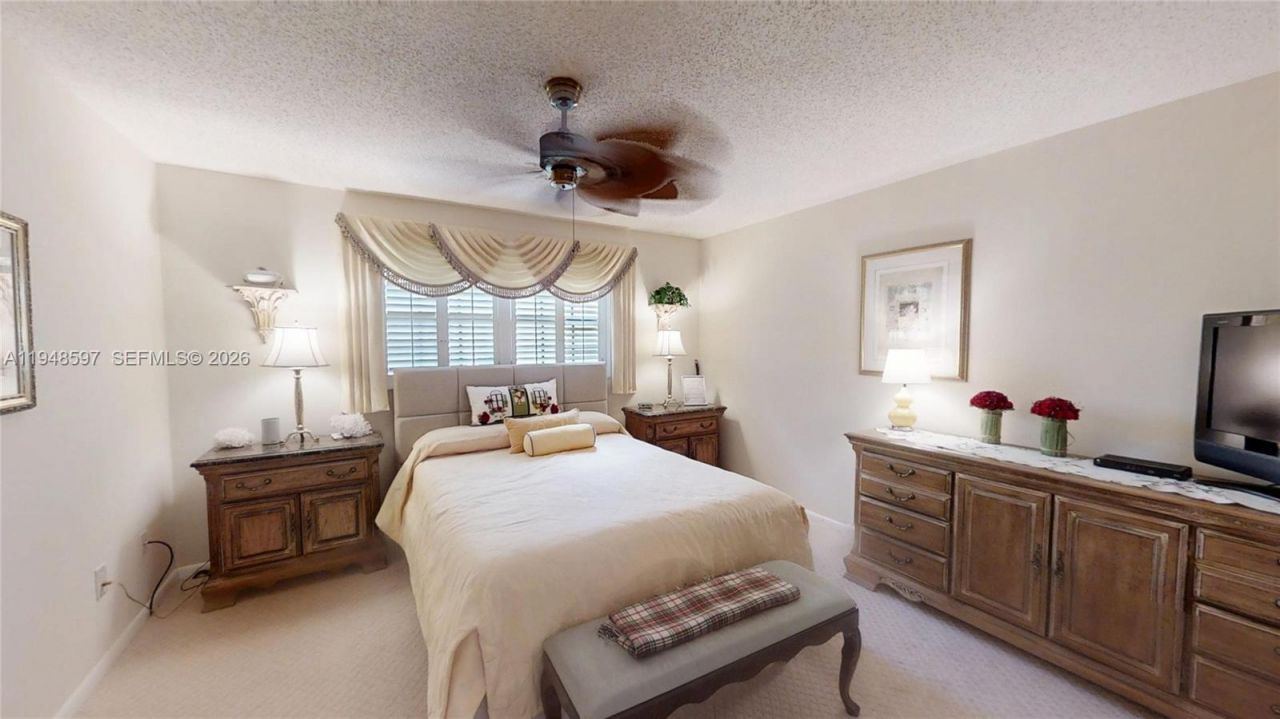 1527 Edgewater Circle, Fort Myers, FL 33919 Photo