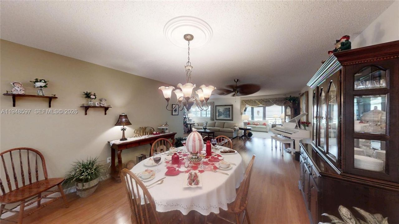 1527 Edgewater Circle, Fort Myers, FL 33919 Photo