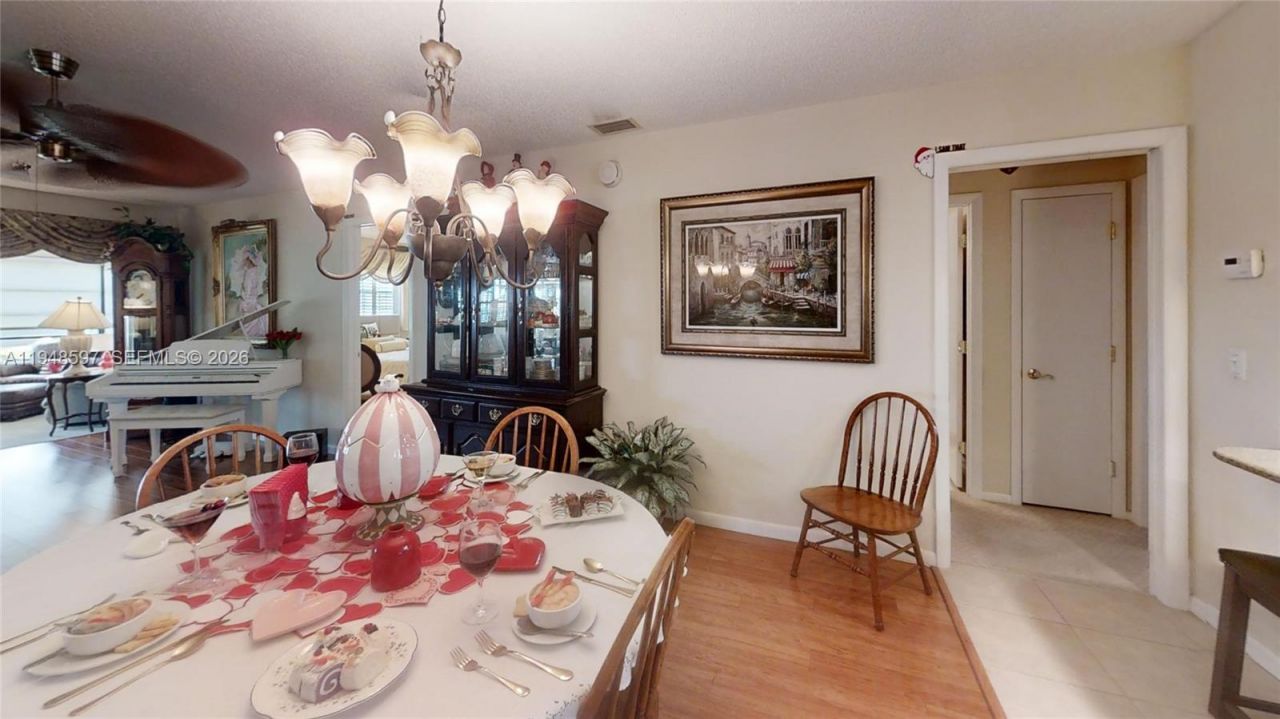 1527 Edgewater Circle, Fort Myers, FL 33919 Photo