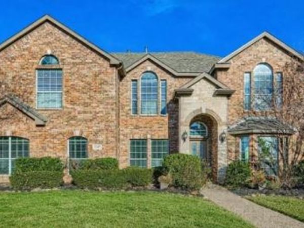 2207 Creekedge Court, Corinth, TX 76210