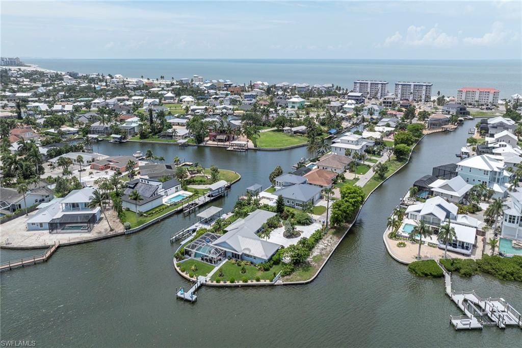 271 Randy Ln, Fort Myers Beach, FL 33931 Photo