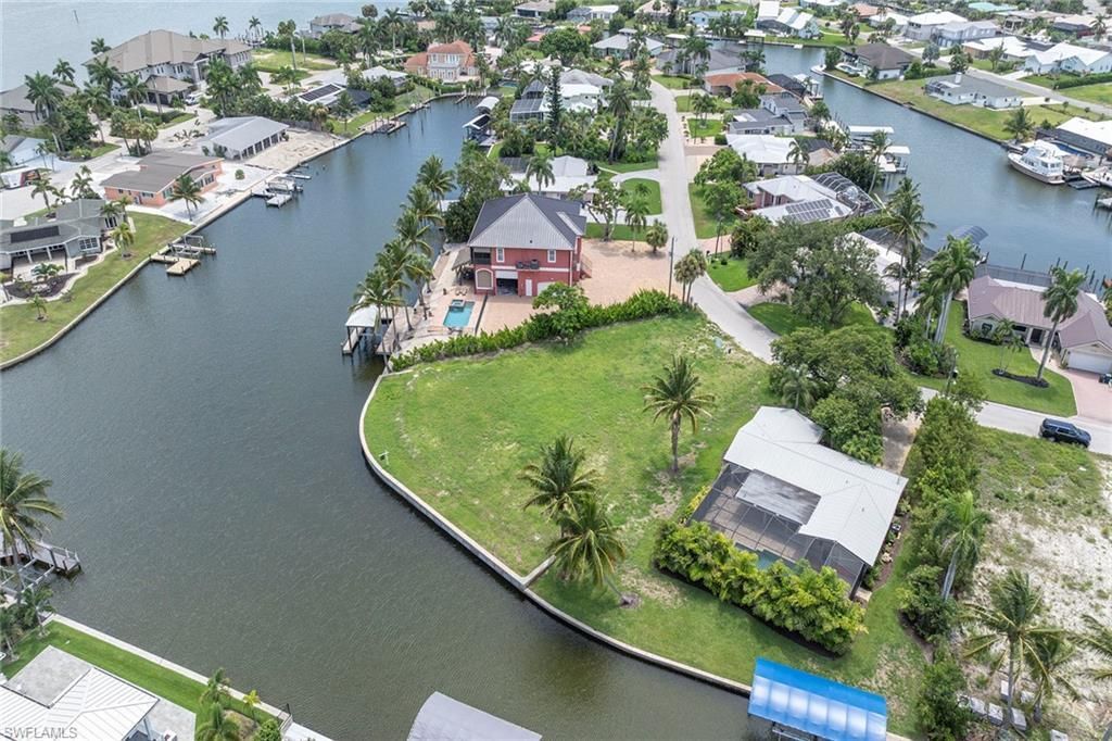 271 Randy Ln, Fort Myers Beach, FL 33931 Photo