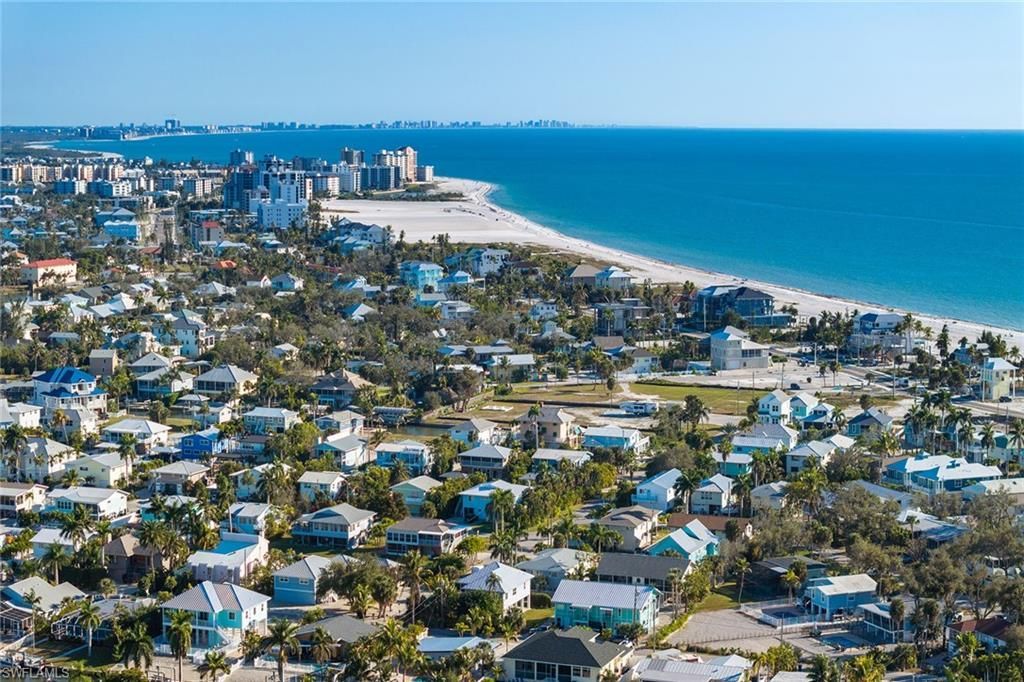 271 Randy Ln, Fort Myers Beach, FL 33931 Photo