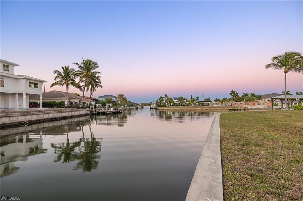 271 Randy Ln, Fort Myers Beach, FL 33931 Photo