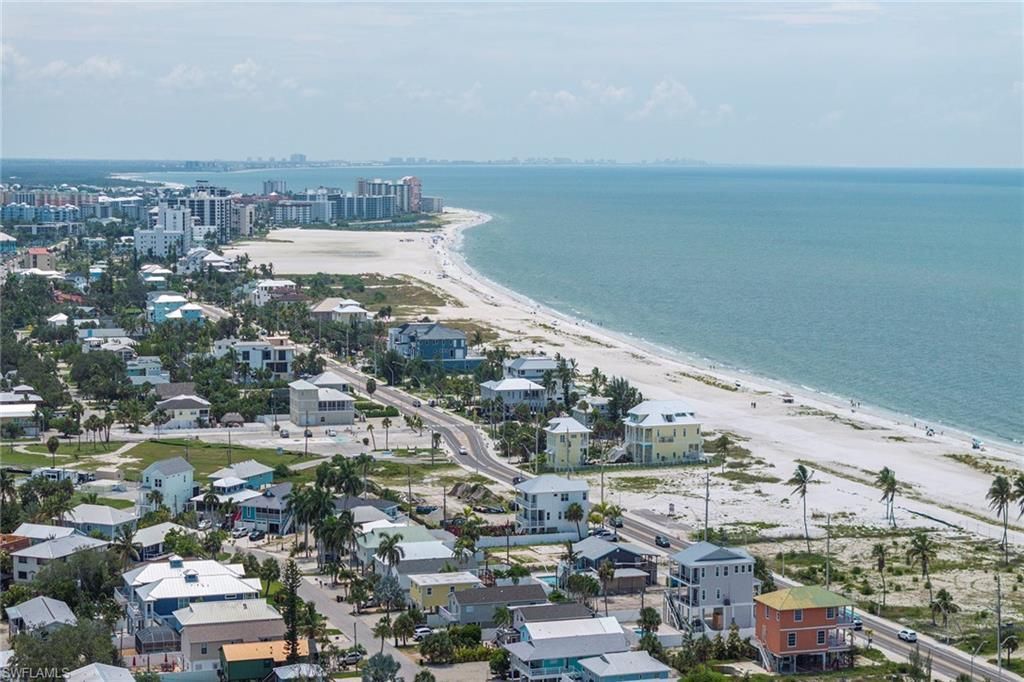271 Randy Ln, Fort Myers Beach, FL 33931 Photo