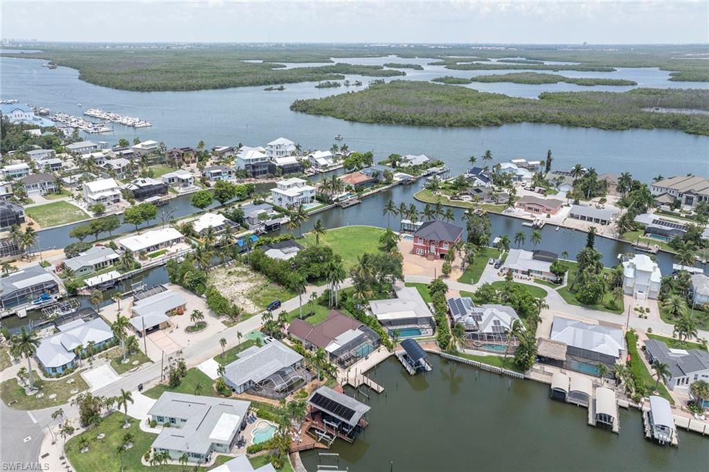 271 Randy Ln, Fort Myers Beach, FL 33931 Photo