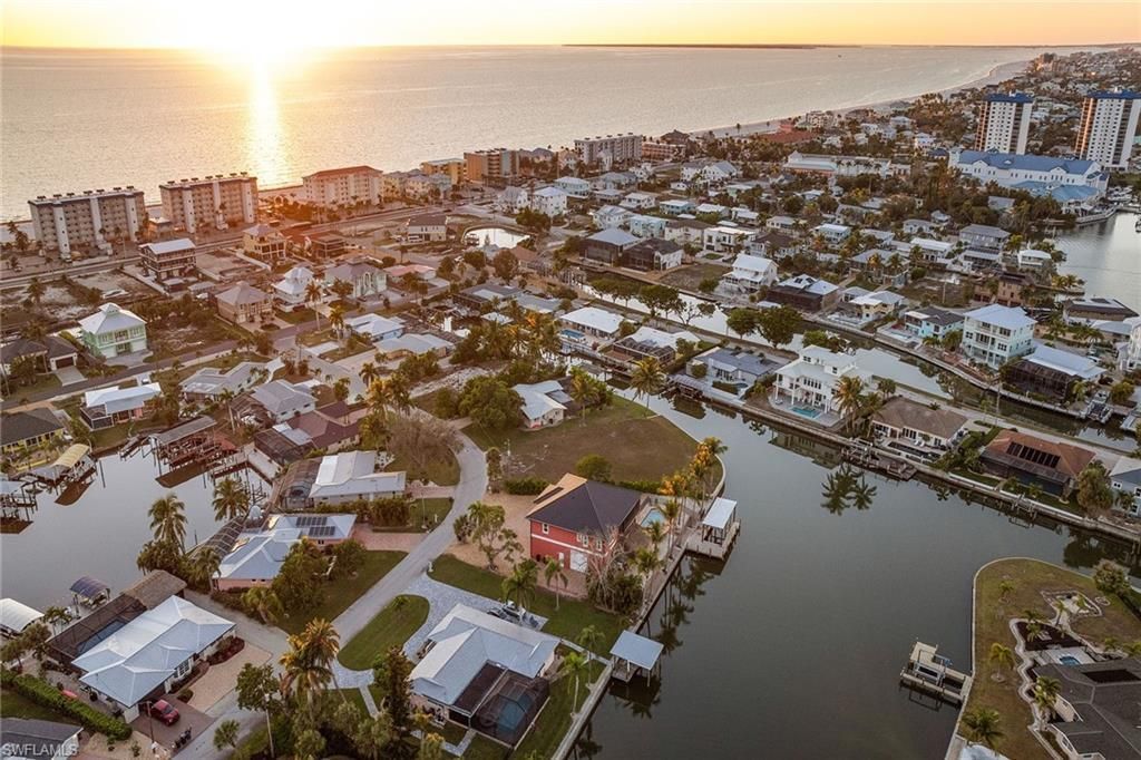 271 Randy Ln, Fort Myers Beach, FL 33931 Photo