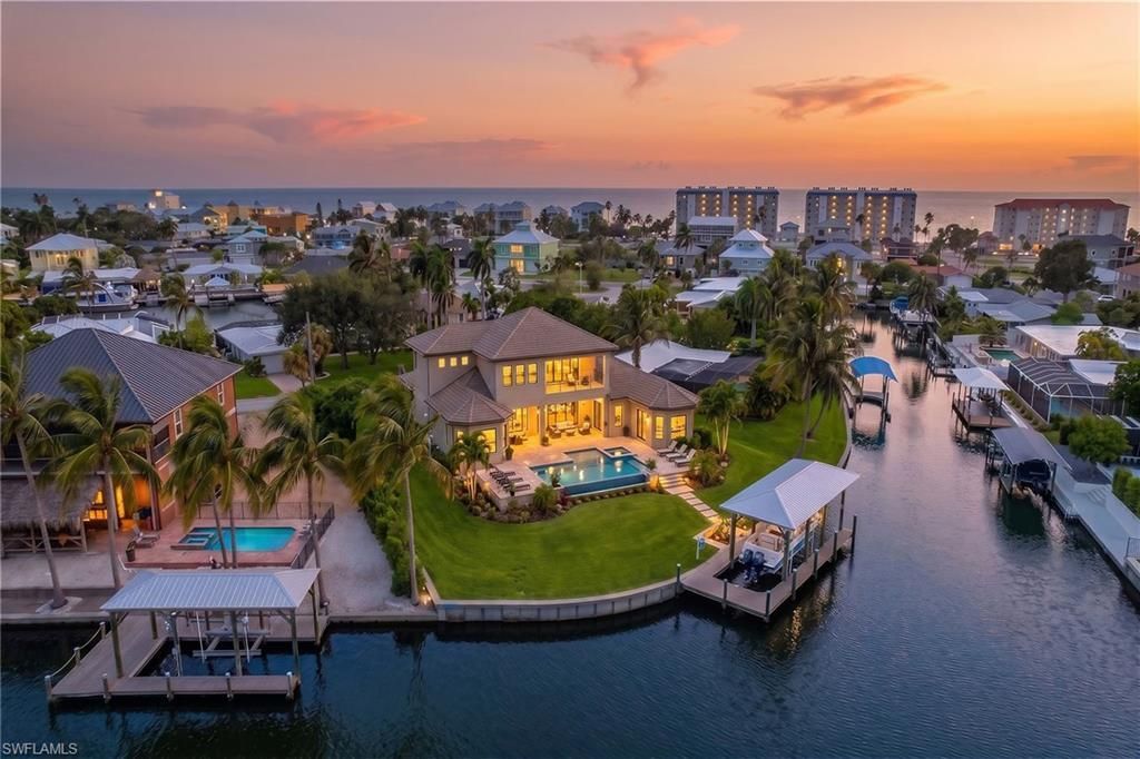 271 Randy Ln, Fort Myers Beach, FL 33931 Photo