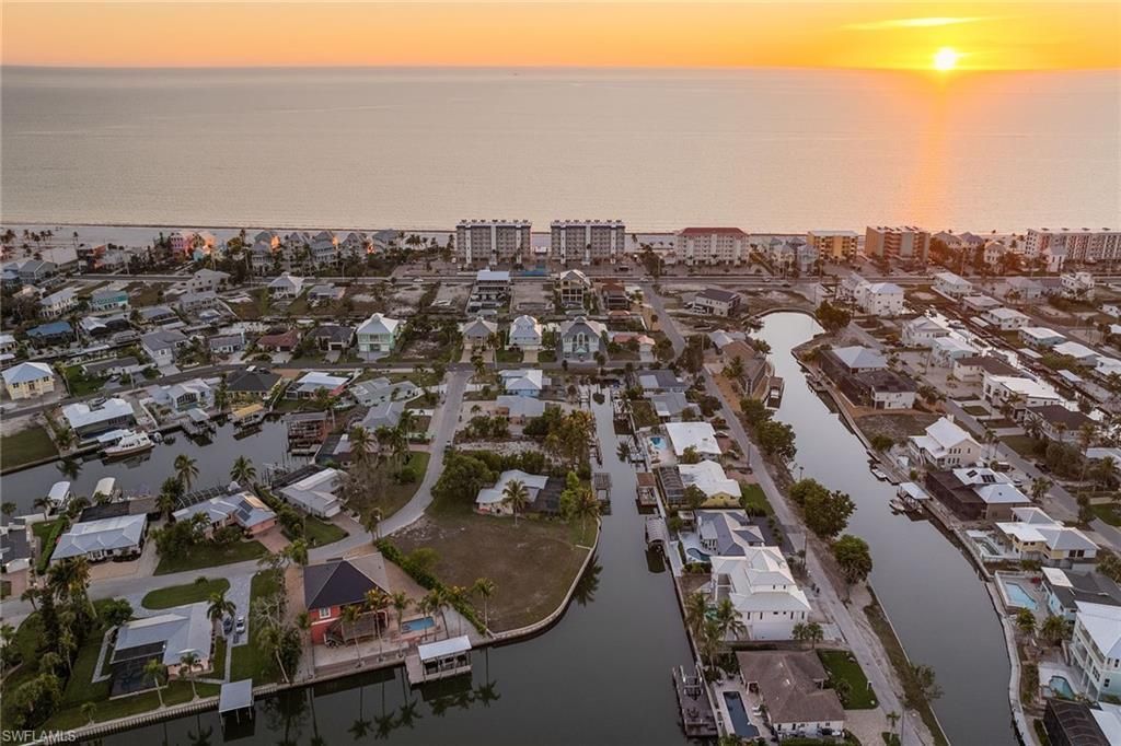 271 Randy Ln, Fort Myers Beach, FL 33931 Photo