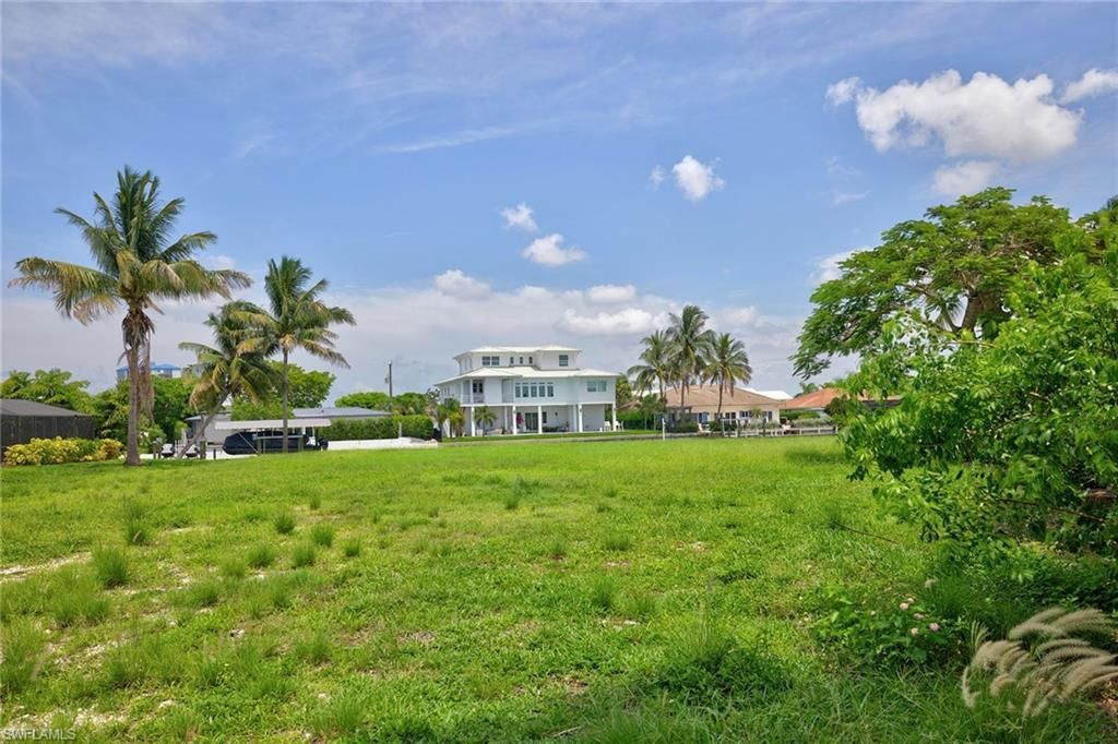 271 Randy Ln, Fort Myers Beach, FL 33931 Photo