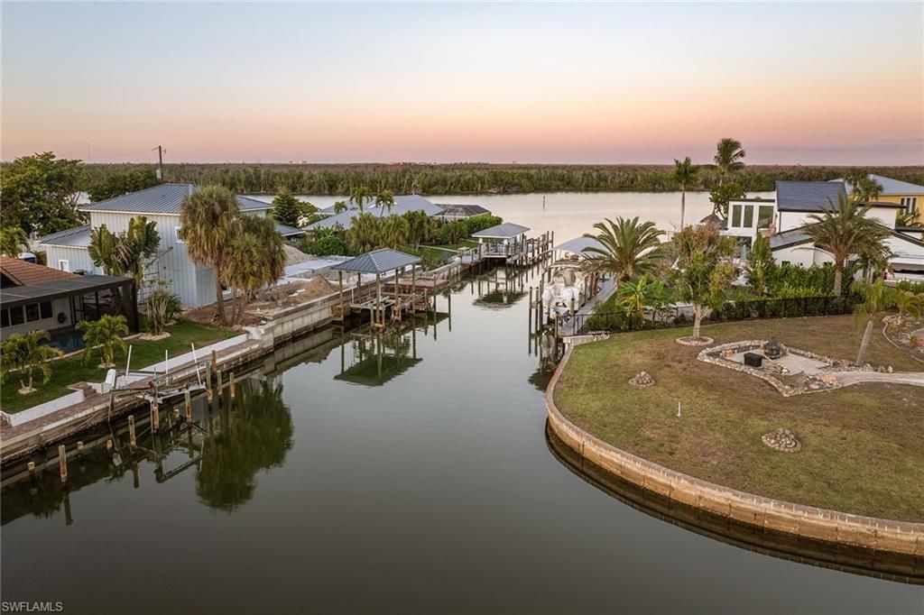 271 Randy Ln, Fort Myers Beach, FL 33931 Photo