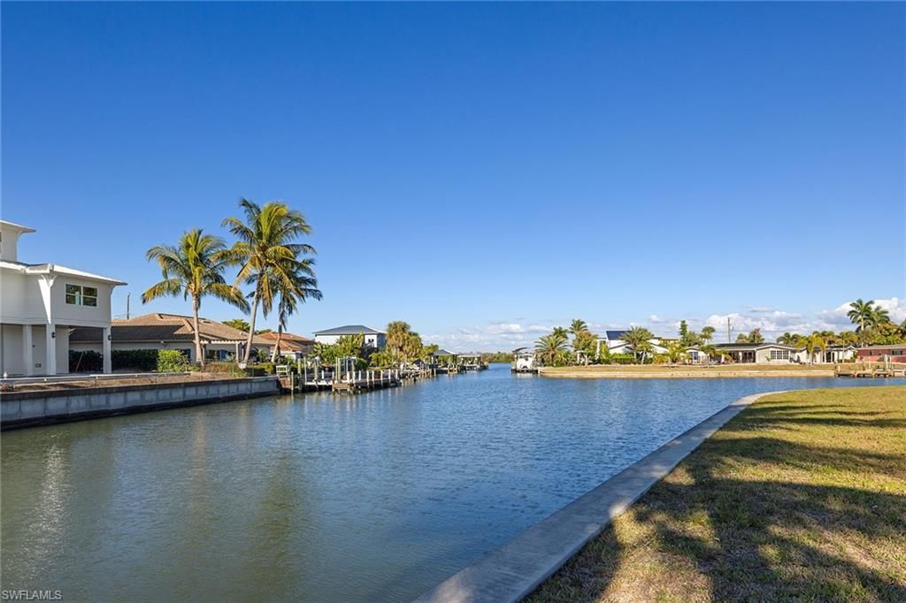 271 Randy Ln, Fort Myers Beach, FL 33931 Photo