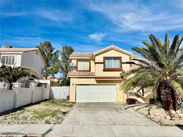 6482 Willow Breeze Lane, Las Vegas, NV 89118