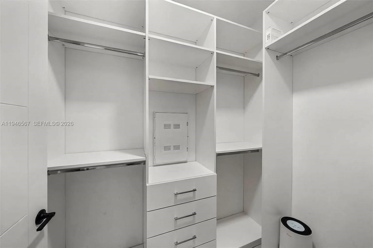 1030 15th St , Unit 213, Miami Beach, FL 33139 Photo