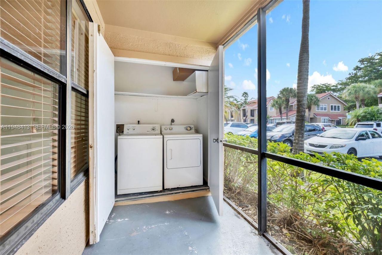 15560 SW 104th Ter , Unit 611, Miami, FL 33196 Photo