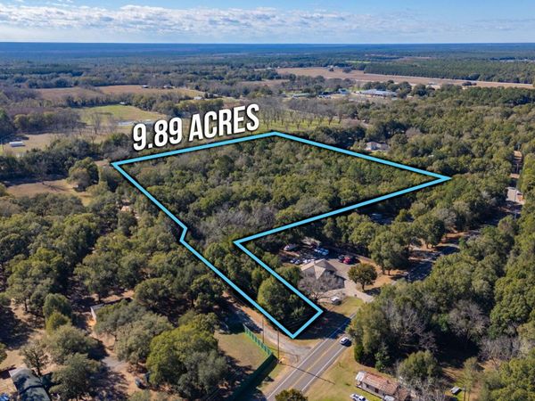 4578 Franton Road, Holt, FL 32564