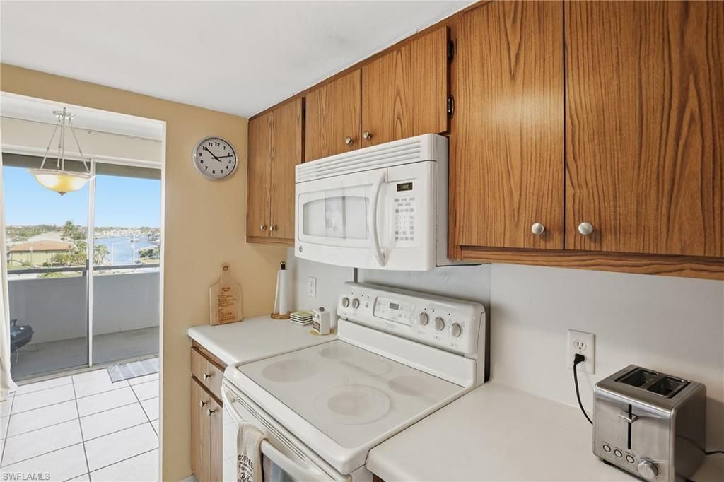 4803 Sunset Ct , Unit 404, Cape Coral, FL 33904 Photo