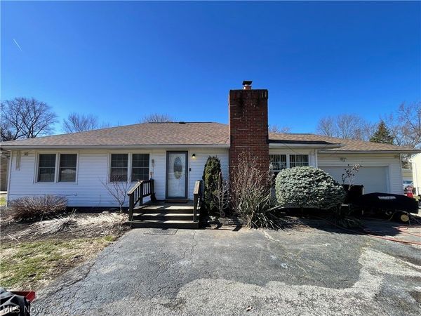 8428 Ridge Road, North Royalton, OH 44133