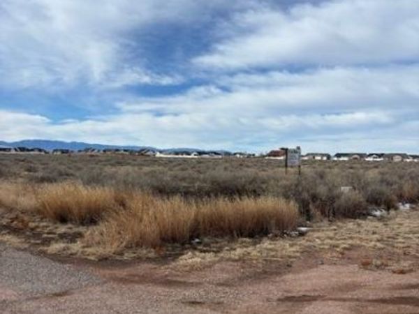 926 E Platteville Blvd, Pueblo West, CO 81007