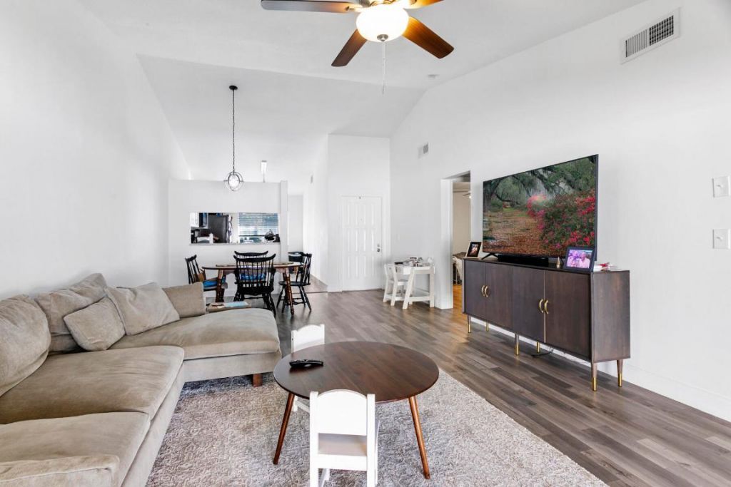 140 Moccasin Trail S, Jupiter, FL 33458 Photo