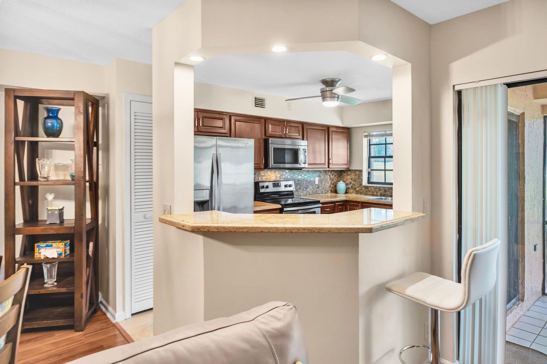 17372 Boca Club Boulevard, Unit 405, Boca Raton, FL 33487 Photo