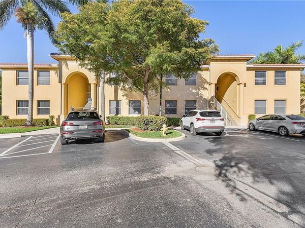 4219 Bellasol CIR, Unit 1711, FORT MYERS, FL 33916