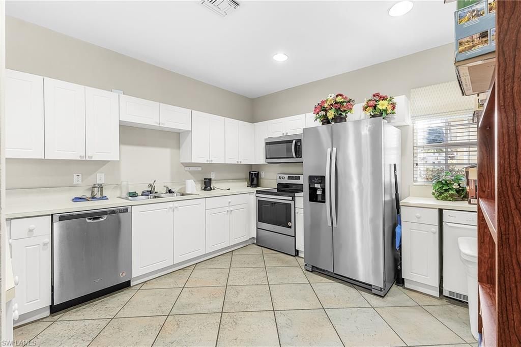 4219 Bellasol Cir, Unit 1711, Fort Myers, FL 33916 Photo