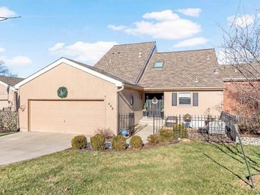 448 Point Drive, Lee's Summit, MO 64064