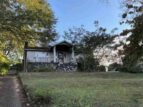 710 Woods Drive, Chattanooga, TN 37411