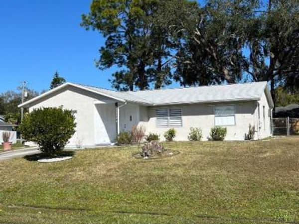 1757 SW Ocean Cove Avenue, Port Saint Lucie, FL 34953