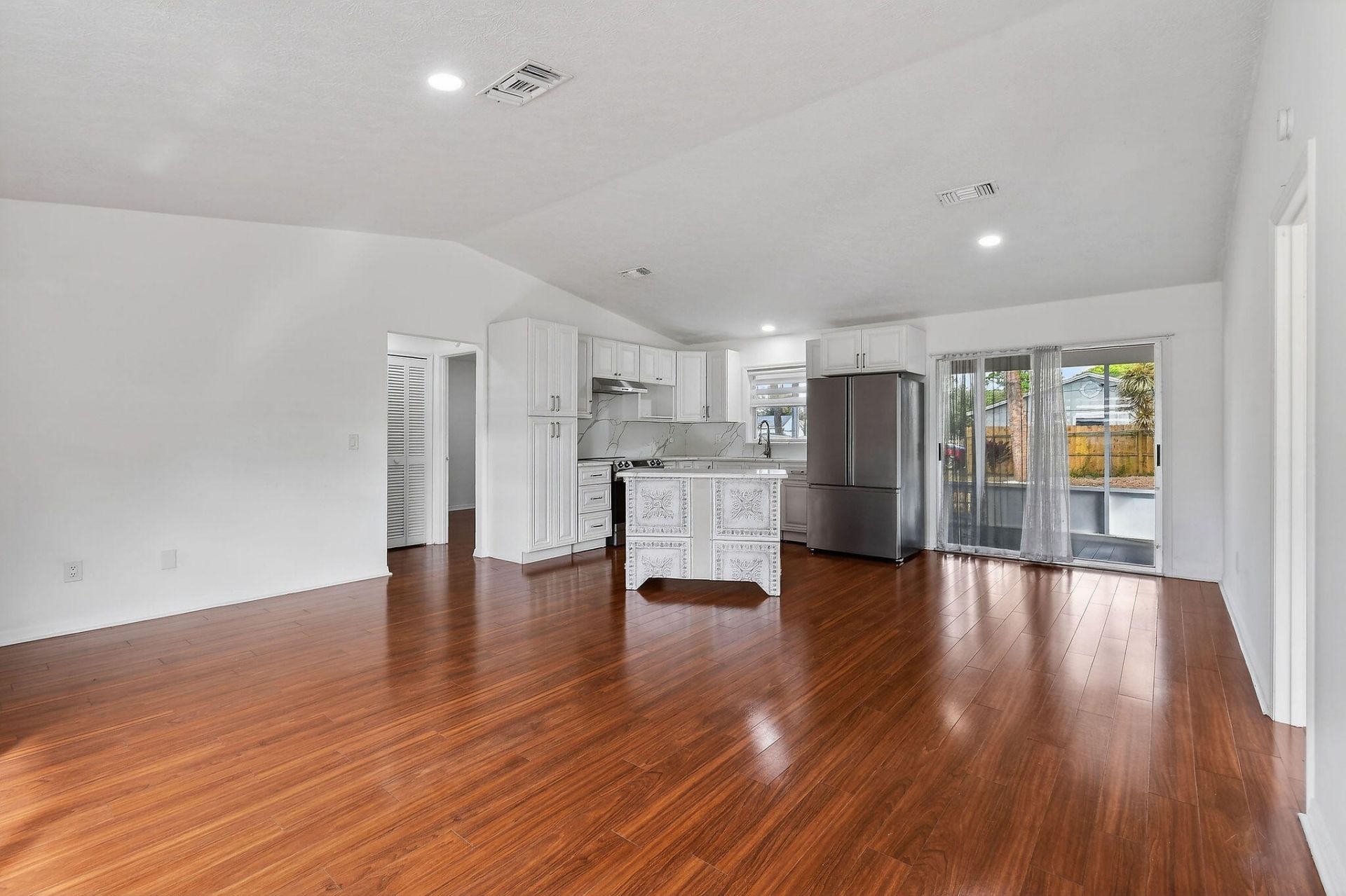 1757 SW Ocean Cove Avenue, Port Saint Lucie, FL 34953 Photo