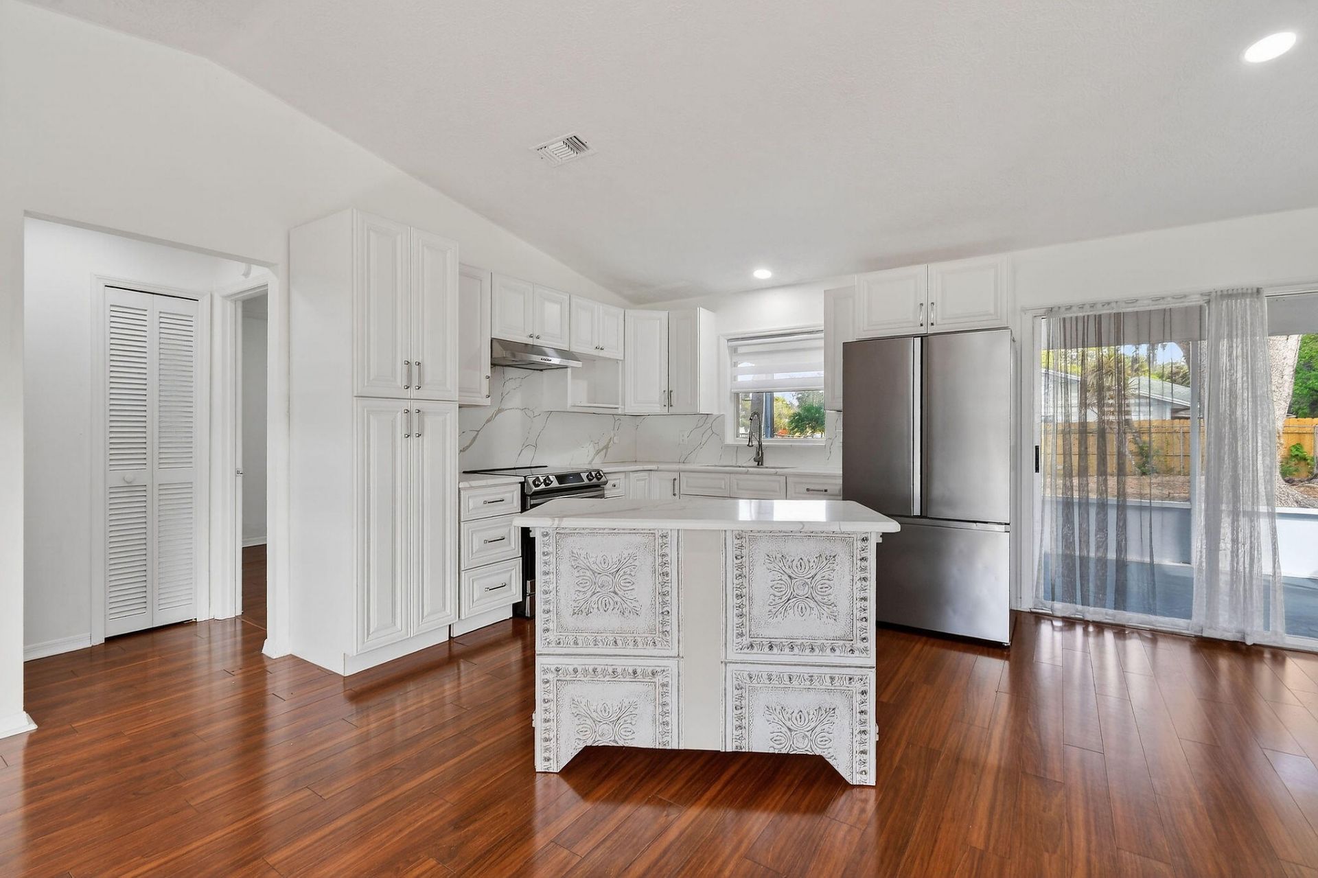 1757 SW Ocean Cove Avenue, Port Saint Lucie, FL 34953 Photo